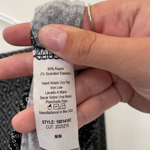 LONG SLEEVE COMFORTABLE BLOUSE - Picture 5 of 5